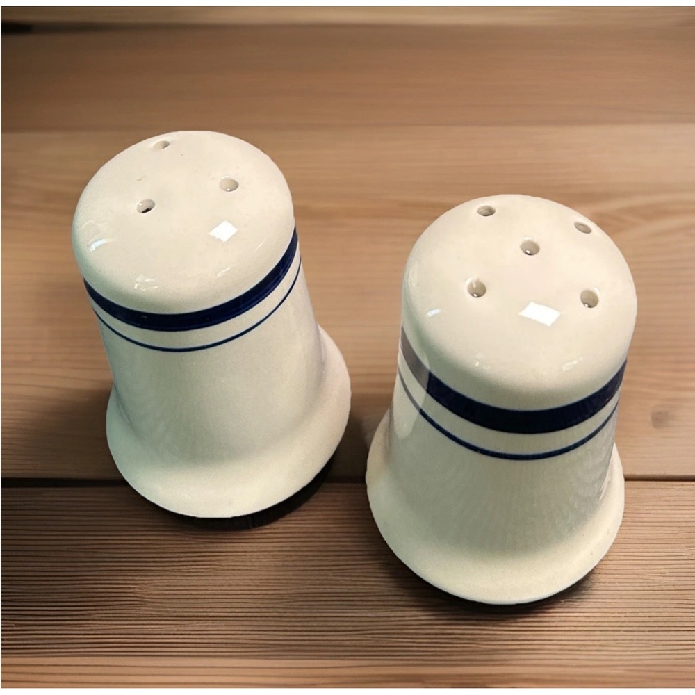 Clearance! Restaurant Ware Blue Banded Salt & Pepper Shakers Blue Japan VTG